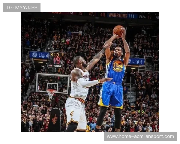 戴维斯关键时刻封锁进攻,洛杉矶主场笑纳胜利