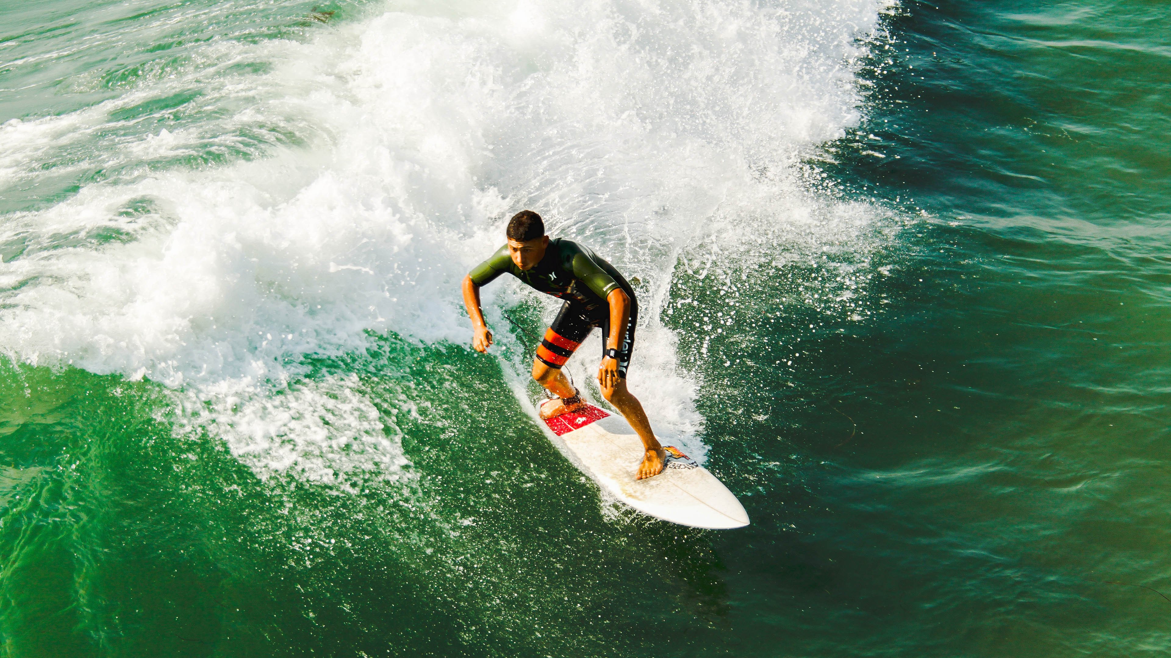 攀岩项目进校园体育多元发展提速，学校攀岩拓展训练心得体会